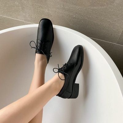 Hp Oc, Black Formal Shoes, Oxford Shoes Heels, Chiko Shoes, Bra Bags, Black Oxford Shoes, Dr Shoes, Black Oxfords, Black Dress Shoes