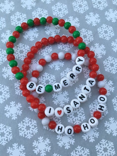 𝓢𝓽𝓾𝓯𝓯 𝔂𝓸𝓾𝓻 𝓢𝓽𝓸𝓬𝓴𝓲𝓷𝓰𝓼 🎄  This listing is for your choice of ONE Holiday Beaded Stretch Bracelet.  Made with 6mm Acrylic Round Beads on a strong Stretch cording.  If you need more or have any questions please convo me :). **Adult supervision is recommended for small children when wearing jewelry! Please always exercise caution around children with any type of jewelry as small parts may present a choking hazard. Jewelry should not be chewed on or worn while sleeping!  Thank you for shopping My SoCal Creations! Bracelet Boys, Boys Bracelet, Pony Bead Bracelets, Girls Bracelet, Holiday Bracelets, Holiday Beading, Friendship Bracelets With Beads, Wearing Jewelry, Bracelet Christmas