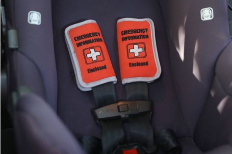 Emergency information in case of an accident. Www.Tot-Tags.com Baby Emergency Car Kit, Accident And Emergency, Car Seat Safety Chest Clip, Car Seat Strap Covers, Next Of Kin, Emergency Blankets, Child Safety Seat, Car Sick, Toddler Car