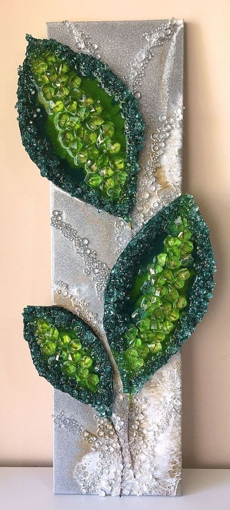 Follow to support me and to know how to make such crafts Epoxy Resin Wall Art Diy, 3d Resin Art Sculpture, Wall Painting Frame Ideas, Glass And Resin Art On Canvas, Resin Wall Art Diy, Painting Frame Ideas, Resin Wall Art Home Decor, Resin Leaves, Epoxy Resin Wall Art