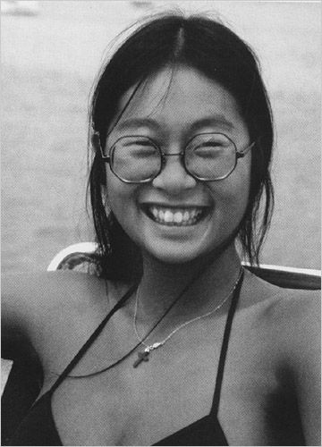 May Pang in 1974 May Pang, John Lennon Yoko Ono, Beatles Girl, John Lennon And Yoko, John Lennon Beatles, Linda Mccartney, Smells Like Teen Spirit, Beatles Songs, Girls Together