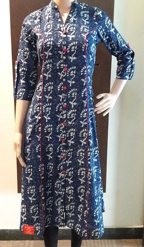 15 Latest And Stylish Party Wear Kurtis For Girls Plain Kurti, Printed Kurti Designs, Indian Kurti Designs, Kurti Sleeves Design, Style Hacks, Ethnic Suit, New Kurti Designs, Kurta Patterns, Churidar Designs