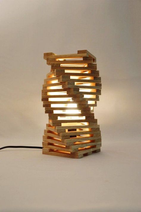 Aesthetic unique twistting wooden table lamp design ideas Unique Bedside Tables, Wooden Lamps Design, Wood Desk Lamp, Wood Lamp Design, Desk Lamp Design, Lampe Diy, Wood Table Design, Diy Lampe, Modern Desk Lamp