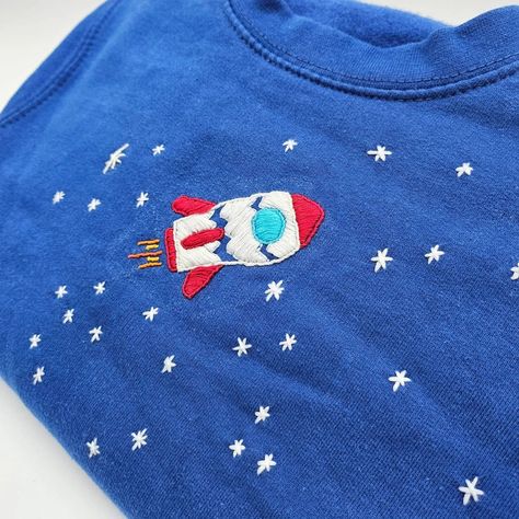 3⭐ 2 ✨ 1 🌟 Take Off 🚀 Our latest sweater has landed in our Etsy store. Pick your colour and personalise the space rocket too. Perfect for space lovers or litle astronauts 🪐 #spaceship #rocket #embroidery #kidssweater #kidsjumper #presentsforkids #handmade #handembroidery Rocket Embroidery, Ship Embroidery, Latest Sweater, Space Lovers, Space Rocket, Rocket Ship, Presents For Kids, Embroidery Ideas, Kids Sweater