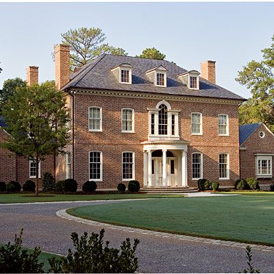 Hmmm...thats more like our window over the door. Georgian Style Bedroom, Federal Architecture, Georgian Style Homes, Georgian Architecture, Lots Of Windows, Georgian Homes, Classical Architecture, Stirling, Brick House