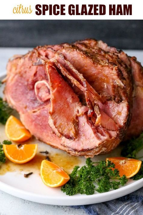 Baked Spiral Ham, Cooking Spiral Ham, Honey Baked Ham Recipe, Christmas Ham Recipes, Holiday Ham Recipes, Ham Recipes Baked, Spiral Sliced Ham, Honey Glazed Ham, Ham Glaze Recipe