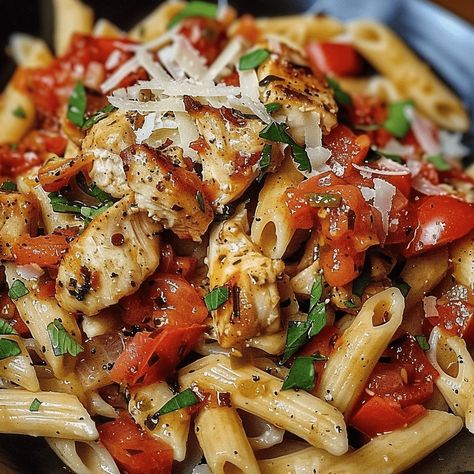 Bruschetta Chicken Pasta Cherry Tomato Chicken Pasta Recipes, Bruschetta Chicken Pasta Recipe, Recipes With Bruschetta, Bruschetta Chicken Recipes, Quick And Easy Dinner Recipes Pasta, Healthy Chicken And Pasta Recipes, Bruschetta Casserole, Italian Chicken Recipes Easy, Fun Family Dinner Ideas