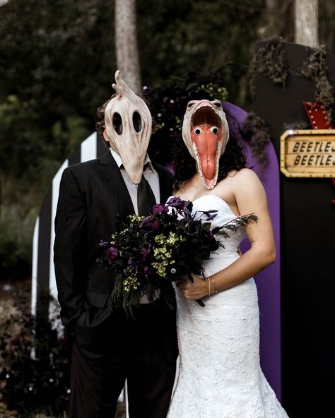 Untraditional Wedding, Never Say No, Traditional Weddings, Beetle Juice, Beetlejuice Beetlejuice, Never Say Never, Nontraditional Wedding, Themed Wedding, Beetlejuice