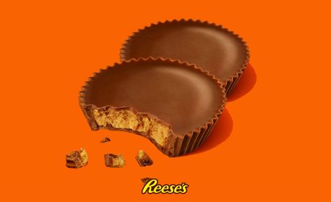 Reese's Peanut Butter Cups top list of ... 1920s Advertisements, Promo Banner, Pb Cups, Reeses Cups, Digital Food, Fake Teeth, Reeses Peanut Butter Cups, Top List, Food Painting