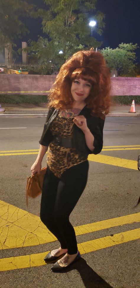 Peggy Bundy Costume, Pirate Jokes, Peggy Bundy, 32 Weeks Pregnant, Amazing Halloween Costumes, Scary Costumes, Creative Costumes, Halloween This Year, The Originals Characters