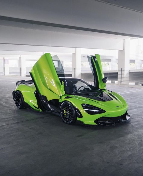 Mclaren 720s Wallpaper, Famous Movie Cars, Photo Tiktok, Totaled Car, Koenigsegg Agera, Dream Reality, Mclaren 720s, Mclaren Cars, Future Cars