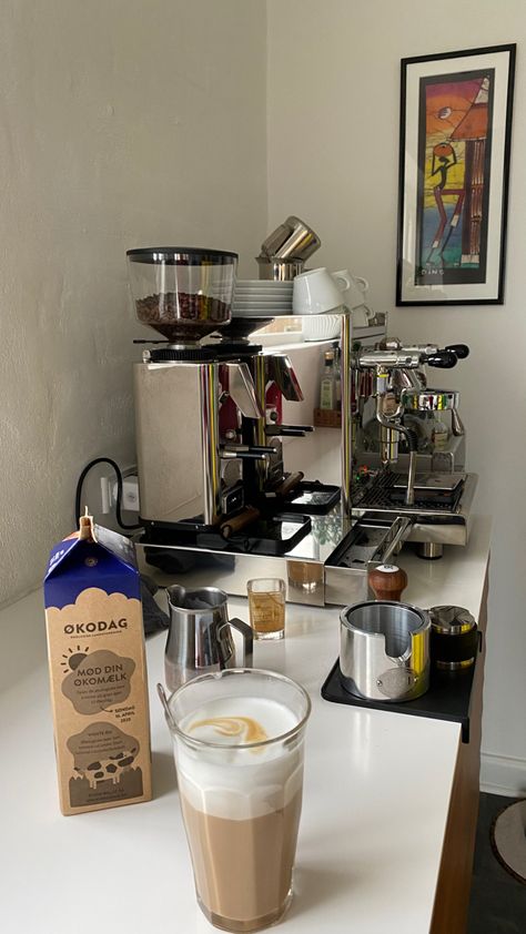 Latte coffee machine milk morning aesthetic At Home Coffee Aesthetic, Espresso Set Up, At Home Aesthetic, Opening A Bakery, Coffee Board, Coffee At Home, Alcohol Bottles, Home Aesthetic, Coffee Corner