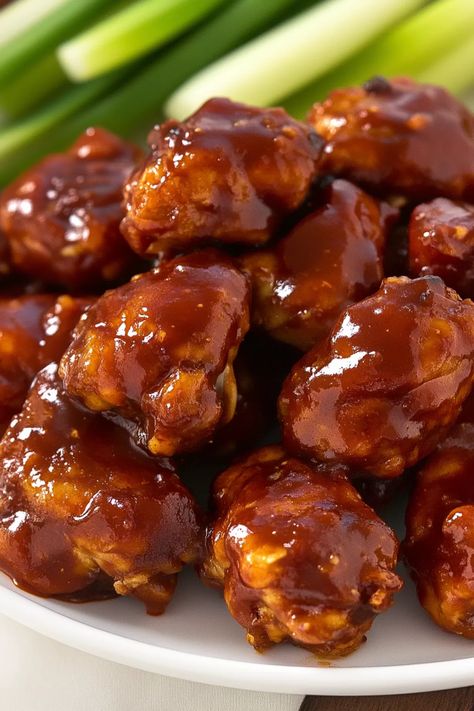 Enjoy crispy Honey Barbecue Boneless Chicken Wings baked to perfection with a tangy homemade BBQ sauce. Perfect for any occasion! Chicken Wings Bbq Sauce, Boneless Barbecue Chicken, Boneless Chicken Wing Recipes, Boneless Honey Bbq Wings, Homemade Boneless Wings, Bbq Boneless Wings, Chicken Wings Barbecue, Boneless Wings Recipe, Boneless Chicken Wings Recipe