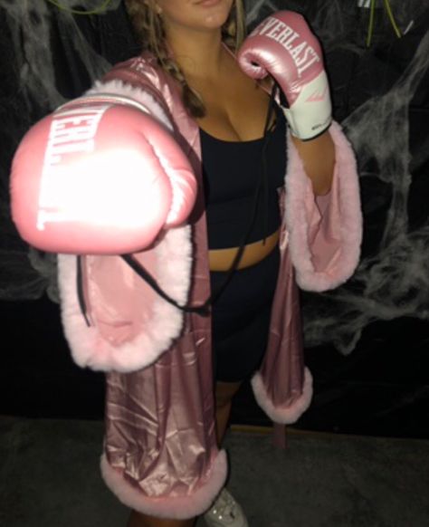 Pink Boxer Halloween Costume, Boxers Outfit Female Halloween, Boxers Halloween Costume Girl, Boxer Halloween Costume Girl, Boxer Costume Women, Boxer Halloween Costume, Boxer Girl Costume, Boxers Outfit Female, Boxing Costume