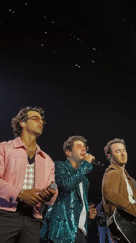 Nick Jonas Outfits Concert, Jonas Brother Aesthetic, Jonas Brothers Playlist Cover, Jonas Brothers Aesthetic Concert, Joe Jonas Outfit Concert, Joe Jonas Concert Outfits, Jonas Brother Concert Outfits, Joe Jonas 2023, What To Wear To A Jonas Brothers Concert