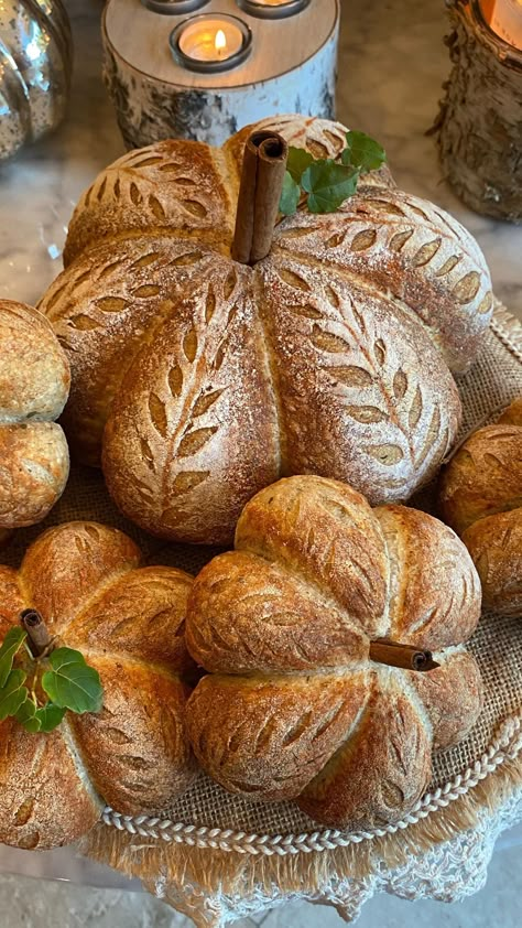 Pumpkin Bread Decoration, Pumpkin Bread Shaped Like Pumpkins, Thanksgiving Bread Art, Christmas Shaped Bread, Witch Bakery Aesthetic, Bread Shapes Ideas, Souper Halloween, Pumpkin Shaped Bread, Inside Of A Clock