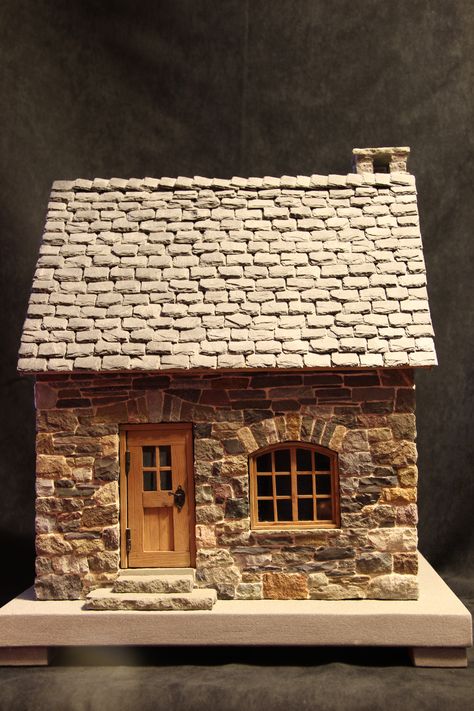 miniature stone house Stone House Ideas, Funny Birdhouses, Stone Cottages Interior, Stone Cottages, Miniature Things, Clay Houses, Glitter Houses, Cottage Interior, Cardboard House