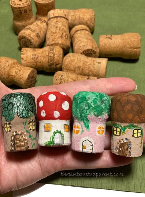 Champagne Cork Crafts, Nature Crafts Kids, Paint Cork, Diy Busy Board, Christmas Tree Festival, Wine Cork Diy Crafts, Cork Crafts Diy, January Crafts, Fairy House Crafts