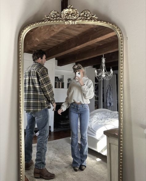 Done & Dusted | Luke Brooks & Emmy Ryder Granola Summer Outfits, Granola Style, Western Boots Outfit, Foto Cowgirl, Elsie Silver, Granola Girl Aesthetic, Winter Boots Outfits, Looks Country, Cowgirl Aesthetic