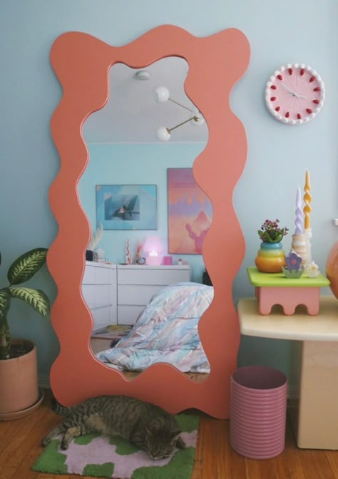 Wave Mirror, Curvy Mirror, Standing Mirrors, Spiegel Diy, 60s Aesthetic, Vintage Booth, Artistic Room, Pastel Bedroom, Wavy Mirror