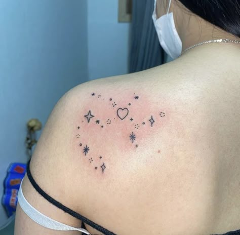 Arlo Tattoo, Sparkle Tattoo, Handpoke Tattoo, Cute Tiny Tattoos, Jewelry Tattoo, Dainty Tattoos, Aesthetic Tattoo, Dream Tattoos, Little Tattoos