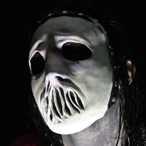 Slipknot. Jay weinberg Jay Weinberg, Clown Horror, Halloween Inspo, Slipknot, Profile Picture, Jay, Mask