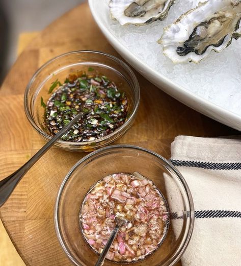 Sauce For Oysters Dipping, Oyster Vinegar Sauce, Oyster Dipping Sauce, Oyster Minionette Recipes, Oyster Vinaigrette, Raw Oyster Sauce Recipes, Minionette For Oysters, Sauces For Raw Oysters, Oyster Mignonette Recipe