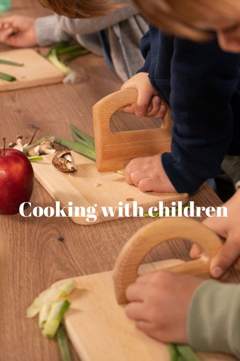 Cooking With Children, Daycare Decor, Play Pretend, Prototype Design, Kitchen Knife Set, Wooden Knife, Baby L, Kids Games, Learning Styles