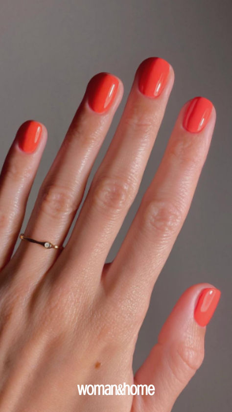 Bright nails are nothing new, but this timeless coral shade is set to be popular for the holiday season Short Natural Nail Color Ideas, Coral Summer Nails, Summer Nails Coral, Summer Nail Colours, Bright Coral Nails, Coral Gel Nails, Coral Nails, Nail Colours, Nothing New