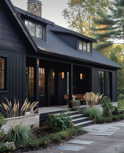 Unique Exterior Design, Black And Green House, Black And White Exterior House, Dark Exterior House Colors, Dark House Exterior, Dark Exterior House, Dark Blue House Exterior, Black Home Exterior, Home Exterior Ideas