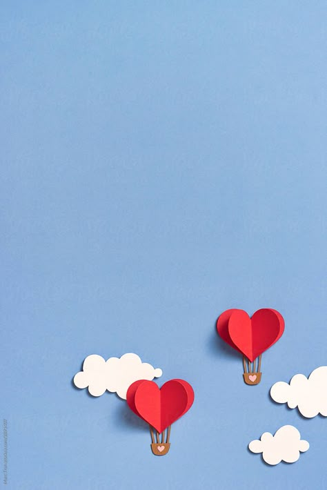 Paper hot air balloon heart Paper Hot Air Balloon, Heart Hot Air Balloon, Bday Background, Gift Wallpaper, Day Wallpaper Aesthetic, Valentine Wallpapers, Wallpaper Valentines, Background Valentines Day, Wallpaper Hearts