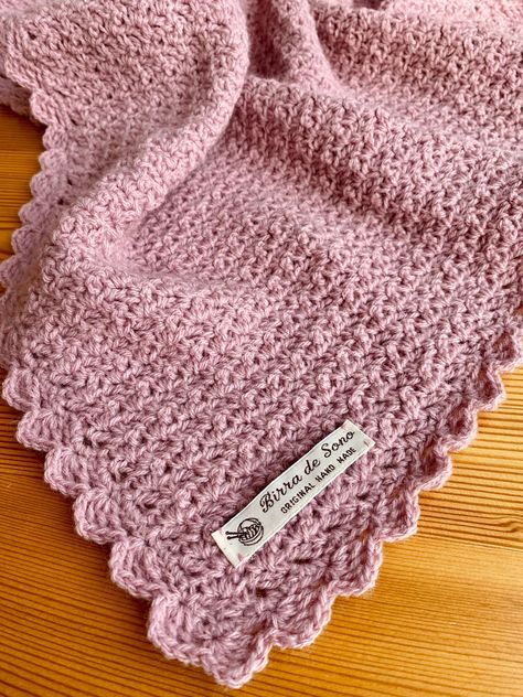 Baby Afghan Crochet, Crochet Baby Blanket, Crochet Filet Baby Blanket, Dusty Pink Baby Blanket Crochet, Dusty Rose Baby Afghan, Baby Blanket por BirraDeSono na Etsy Dusty Pink Crochet Blanket, Pink Crochet Baby Blanket, Pink Baby Blanket, Crochet Filet, Handmade Baby Blankets, Baby Afghan, Baby Afghan Crochet, Afghan Crochet, Pink Crochet