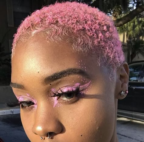 Dyed Short Natural Hair, Hair Color For Dark Skin Tone, Bald Baddie, Hair Color For Dark Skin, Short Dyed Hair, Short Hair Designs, Short Hair Inspo, Shaved Hair Designs, Natural Hair Short