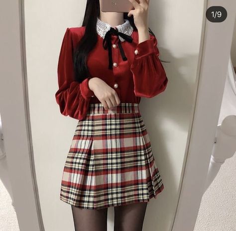 [☁︎] — 𝒉𝒐𝒏𝒆𝒚𝒚𝒎𝒊𝒍𝒌 Korean Outfits Red, Korean Red Outfit, Red Korean Outfits, Red Tennis Skirt Outfit, Heathers Outfit, Heathers Costume, Korean Style Skirt, Mode Harajuku, Mode Ulzzang