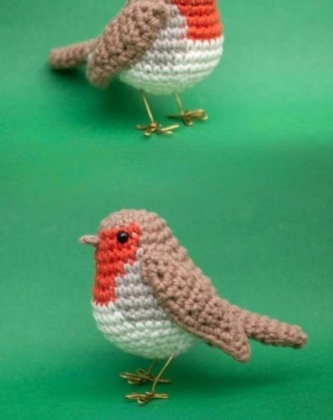 Beautiful Skills - Crochet Knitting Quilting : European Robin Amigurumi - Free Crochet Pattern Knitted Robin Pattern Free, Amigurumi Bird Pattern, Crochet Robin Pattern Free, Crochet Birds Free Pattern, Robin Crochet Pattern, Robin Crochet, Crocheted Birds, Crochet Robin, Bird Crochet