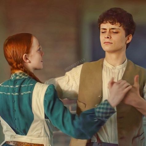 Anne And Gilbert, Amybeth Mcnulty, Gilbert And Anne, Anne White, Gilbert Blythe, Anne Shirley, Anne With An E, E 3, Anne Of Green