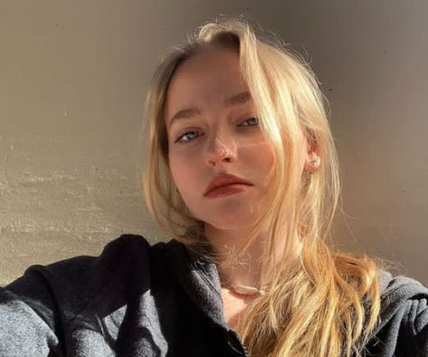 Madison Wolfe, The Astronaut Wives Club, The Astronaut's Wife, American Girl Magazine, Career Lifestyle, Romeo Beckham, Healthy Body Images, Popular Tv Series, Best Friends Whenever