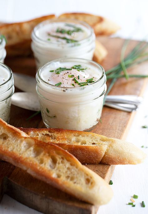 Coddled Egg and Mashed Potatoes - easy and delicious egg dish, perfect for lunch or brunch. Ready in 5 minutes on the stove-top! Egg Restaurant, Coddled Eggs, Romantic Breakfast, Potatoes Easy, Easy Mashed Potatoes, Instant Mashed Potatoes, Instant Potatoes, Bread Sticks, Ham And Eggs