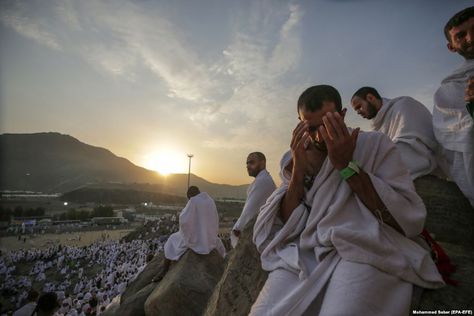 Arafat Hajj, Hajj Pilgrimage, Mecca, Aesthetic Videos, Pilgrimage, Saudi Arabia, Around The Worlds, Couple Photos, Photography