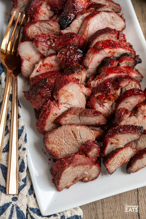 Easy Make-at-Home Char Siu Pork - Tender slices of pork, baked to perfection in the oven, are infused with the rich, tantalising flavours of the Chinese-style BBQ marinade. Chinese Chicken Fingers, Chinese Bbq Ribs, Char Siu Pork Recipe, Char Sui Pork, Bbq Pork Loin, Pork Chinese, Char Sui, Loin Roast Recipes, Pork Tenderloin Oven