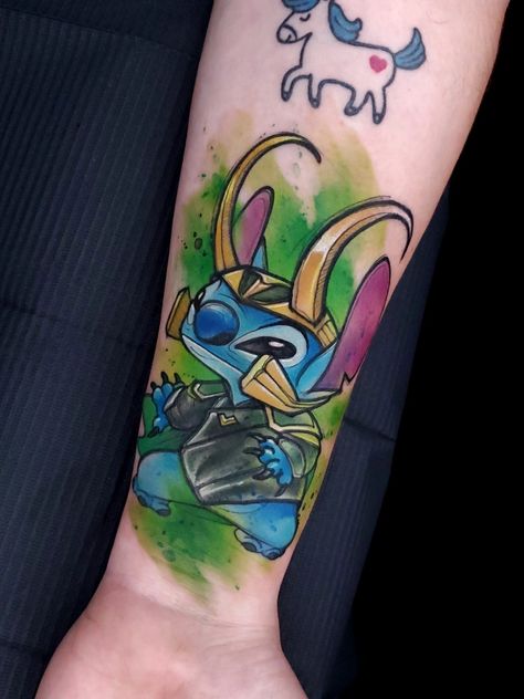 Watercolor Disney Tattoo, Disney Sister Tattoos, Disney Watercolor Tattoo, Loki Tattoo, Disney Stitch Tattoo, Watercolor Tattoo Artists, Stitch Tattoo, Disney Tattoo, Tatuaje A Color