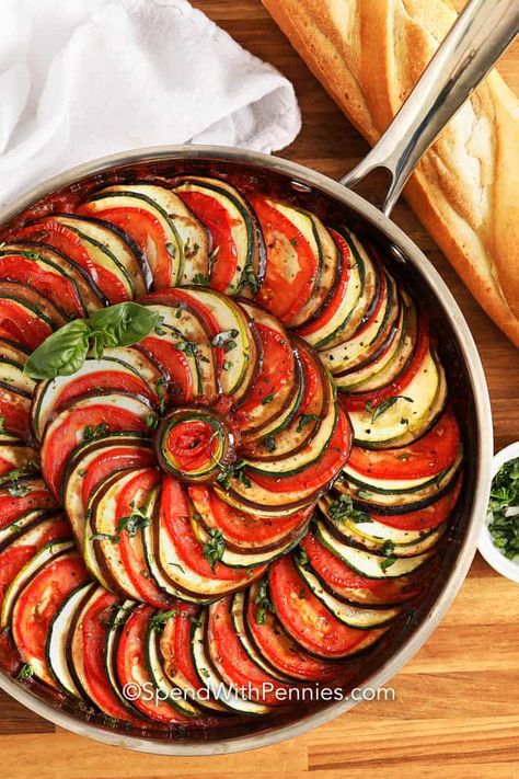 Ratatouille is a great vegetarian option. Roasted veggies seasoned and cooked to perfection, on a bed of flavorful tomato sauce! #spendwithpennies #ratatouille #maindish #vegetables #roasted #recipe Tomato Gratin Recipe, Ratatouille Dish, How To Make Ratatouille, Easy Vegetable Side Dishes, Resep Smoothie, Ratatouille Recipe, Makanan Diet, Healthy Food Dishes, Delicious Vegetables