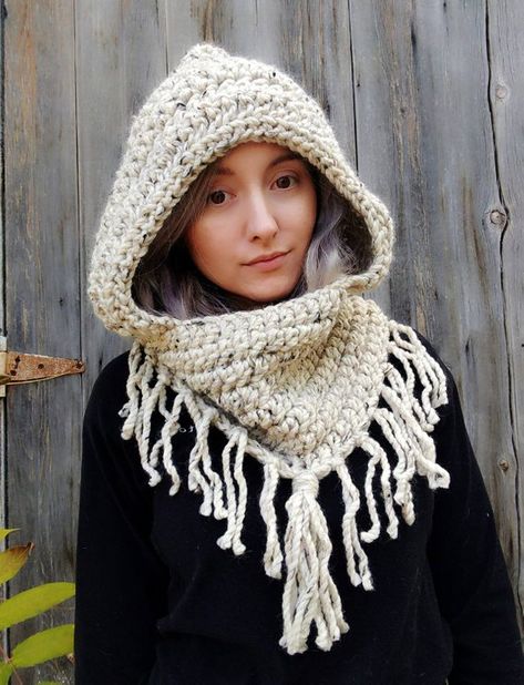 Hooded Cowl Crochet Pattern, Crochet Hooded Cowl, Crochet Hat Ideas, Scarf Diy, Crochet Hooded Scarf, Crochet Hood, Wool Cowl, Hooded Cowl, Lion Brand Wool Ease