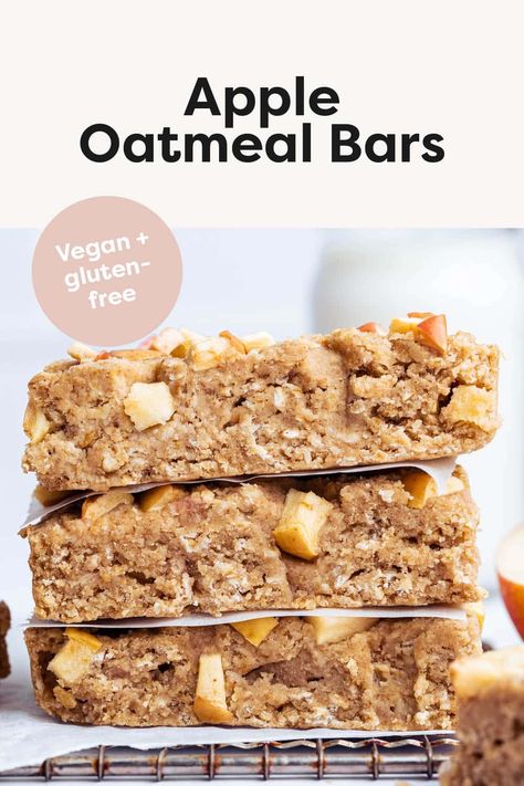 These healthy apple oatmeal bars are made with wholesome ingredients and studded with fresh apple chunks. They're kid-friendly, portable and perfect for meal prep. Vegan + gluten-free. Healthy Apple Bars Recipes, Healthy Apple Oatmeal, Uc Diet, Apple Granola Bars, Fwtfl Recipes, Healthy Apple Recipes, Oat Bars Healthy, Meal Prep Vegan, Apple Breakfast