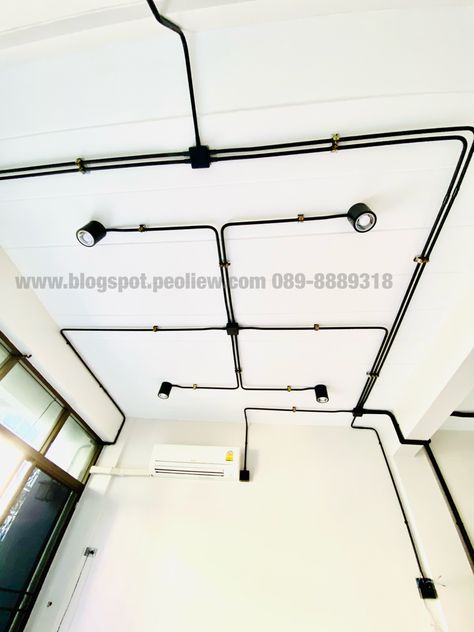 Exposed Wire Lighting, Exposed Wiring Interior Design, Instalasi Listrik Industrial, Exposed Electrical Conduit, Conduit Lighting, Commercial Bathroom Designs, Eco House Design, Piping Design, Industrial Home Design