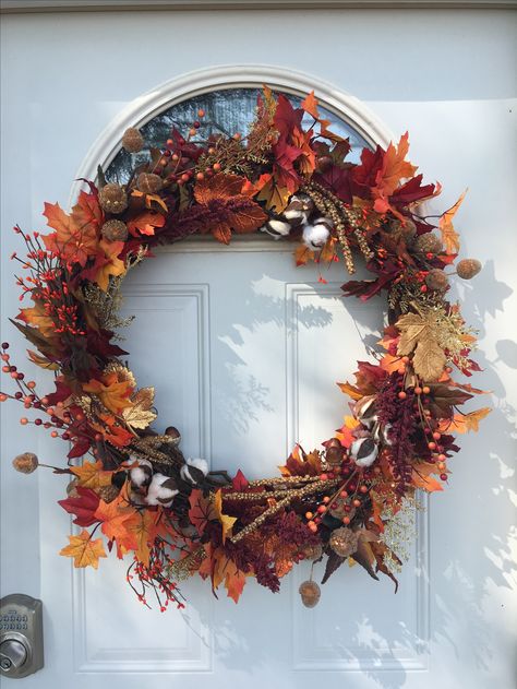 Autumn reef. Fall crafts. Autumn Reef Diy, Autumn Reef, Fall Reef, Halloween Reef, Samhain Wreath, Autumn Board, Fall Decor Wreaths, Crafts Fall, Autumn Party