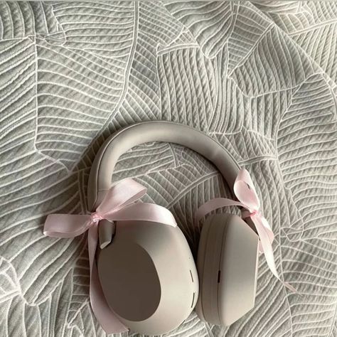 Order on WhatsApp or DM on Instagram link in profile Cute Sony Headphones, Sony Pink Headphones, Pink Sony Headphones, Sony Headphones Aesthetic Wh1000xm5, Sony Wh-1000xm5 Aesthetic, Sony Xm5 Headphones Aesthetic, Sony Wh-1000xm5, Sony Xm5 Headphones, Wireless Headphones Aesthetic