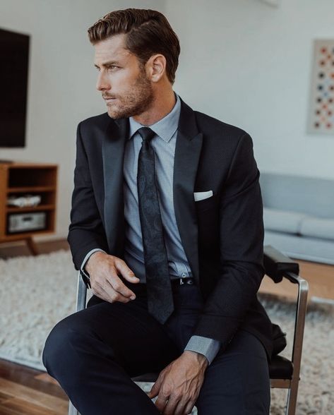 Philippe Leblond, Formal Men Outfit, Teacher Outfit, Business Outfit, Mens Fashion Suits, Male Fashion, Boy Blue, Formal Style, Actor Model