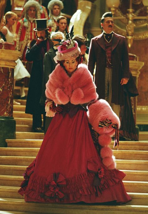 halloween costume renaissance marie antoinette Phantom Of The Opera Carlotta, Carlotta Phantom Of The Opera, Phantom Of The Opera Costumes, Opera Costume Design, Opera Costumes, Opera Dress, Long Beard Styles, Film Costumes, Minnie Driver