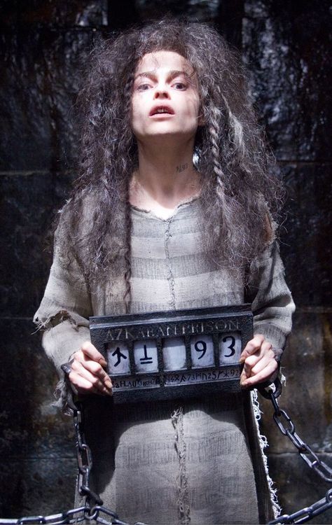 Belatrix Lestrange, Harry Potter Wiki, Harry Potter Wall, Harry Potter Cosplay, Images Harry Potter, Bellatrix Lestrange, Bonham Carter, Harry Potter Pictures, Helena Bonham Carter